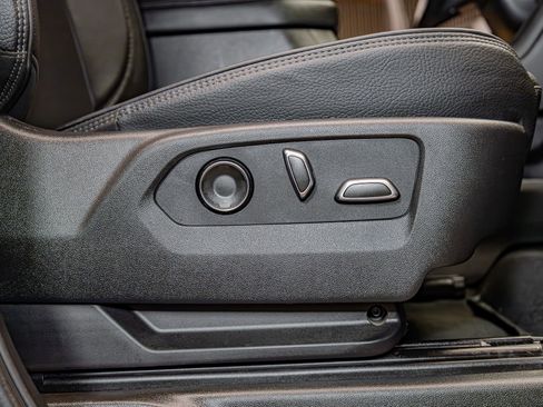 Used 2025 GMC Sierra 3500 Denali w/ Denali Reserve Package image 29