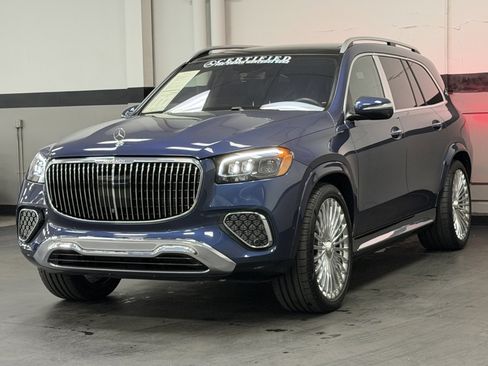 Used 2024 Mercedes-Benz Maybach GLS 600 4MATIC image 7