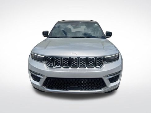 Used 2025 Jeep Grand Cherokee Summit AWD/4WD image 10