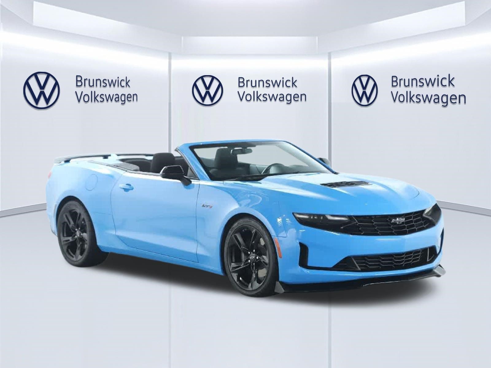Used 2022 Chevrolet Camaro LT RWD image 13