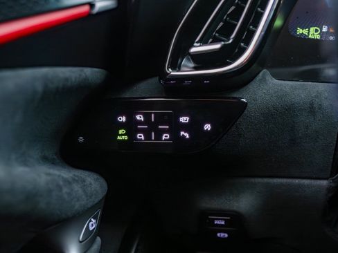 Certified 2022 Ferrari Roma Base image 60