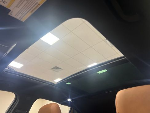 Used 2020 Cadillac XT4 Sport image 23