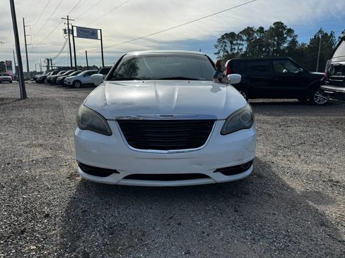 Used 2012 Chrysler 200 Touring FWD image 9
