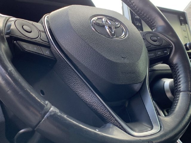 Used 2021 Toyota RAV4 XLE Premium FWD image 19