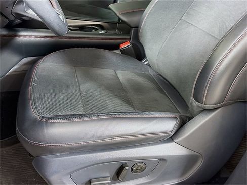 Used 2025 Ford Explorer ST image 22