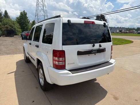 Used 2011 Jeep Liberty Sport w/ Popular Equipment Group AWD/4WD image 5