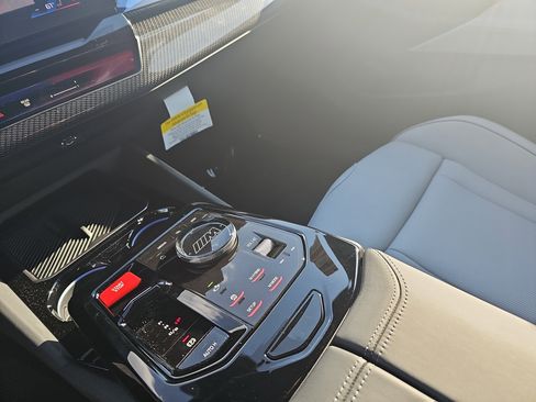 New 2026 BMW M5 w/ Carbon Package AWD/4WD image 27
