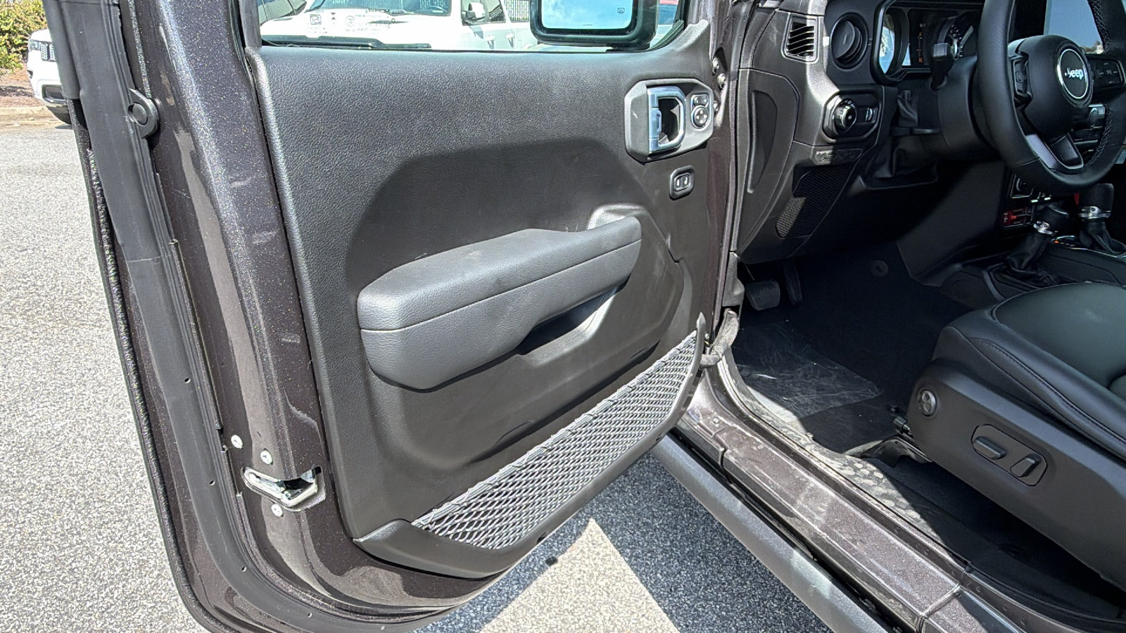 New 2027 Jeep Wrangler Unlimited Rubicon 392 AWD/4WD image 14
