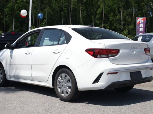 Used 2023 Kia Rio S FWD image 3