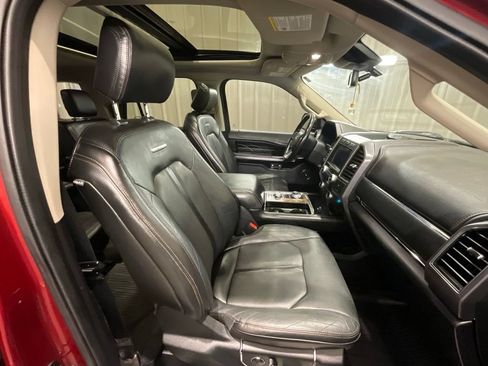 Used 2019 Ford Expedition Max Platinum AWD/4WD image 15