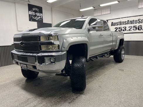 Used 2018 Chevrolet Silverado 2500 LTZ w/ Duramax Plus Package image 6