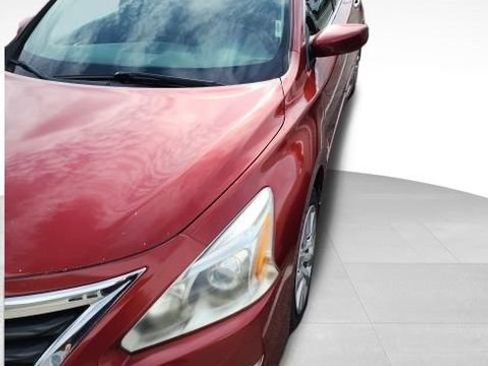 Used 2015 Nissan Altima 2.5 S w/ Power Driver Seat Package image 2