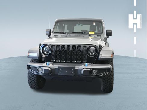 Used 2023 Jeep Wrangler Unlimited w/ Cold Weather Group AWD/4WD image 2
