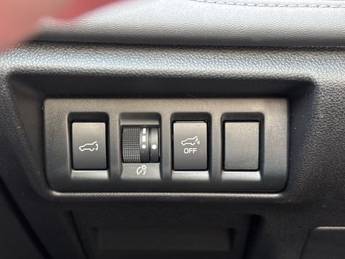 Certified 2024 Subaru Outback Limited AWD/4WD image 31