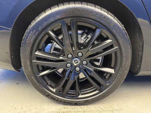 Used 2022 Volvo S60 T8 R-Design AWD/4WD image 8