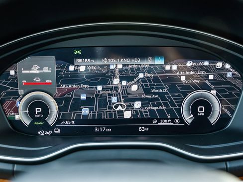 Used 2023 Audi Q5 e Premium Plus image 23