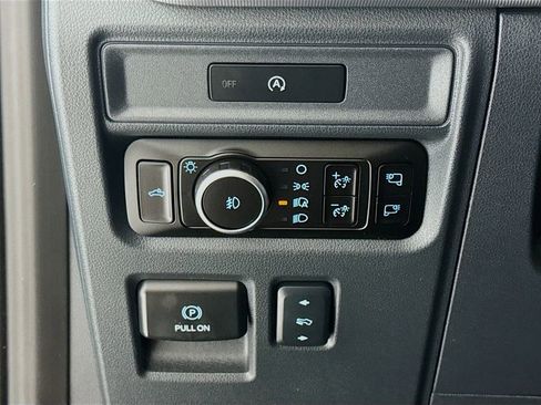 Used 2025 Ford F150 Lariat w/ Tow/Haul Package AWD/4WD image 11