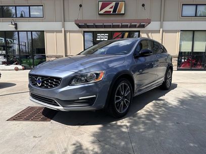 Used 2018 Volvo V60 T5 Cross Country w/ Convenience Package