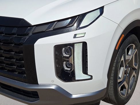 Used 2023 Hyundai Palisade Limited FWD image 9