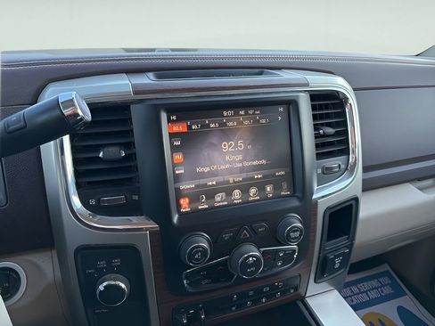 Used 2015 RAM 3500 Laramie image 24