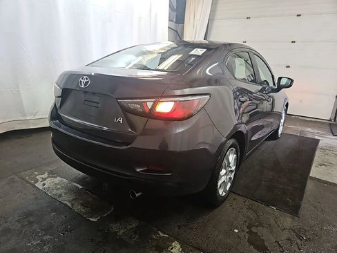 Used 2017 Toyota Yaris iA image 3