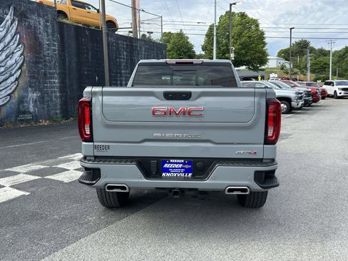 Used 2024 GMC Sierra 1500 AT4 w/ AT4 Premium Package AWD/4WD image 4