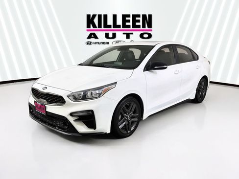 Used 2020 Kia Forte GT-Line w/ GT-Line Premium Package FWD image 3