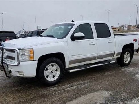 Used 2011 Chevrolet Silverado 1500 LT w/ All-Star Edition image 4