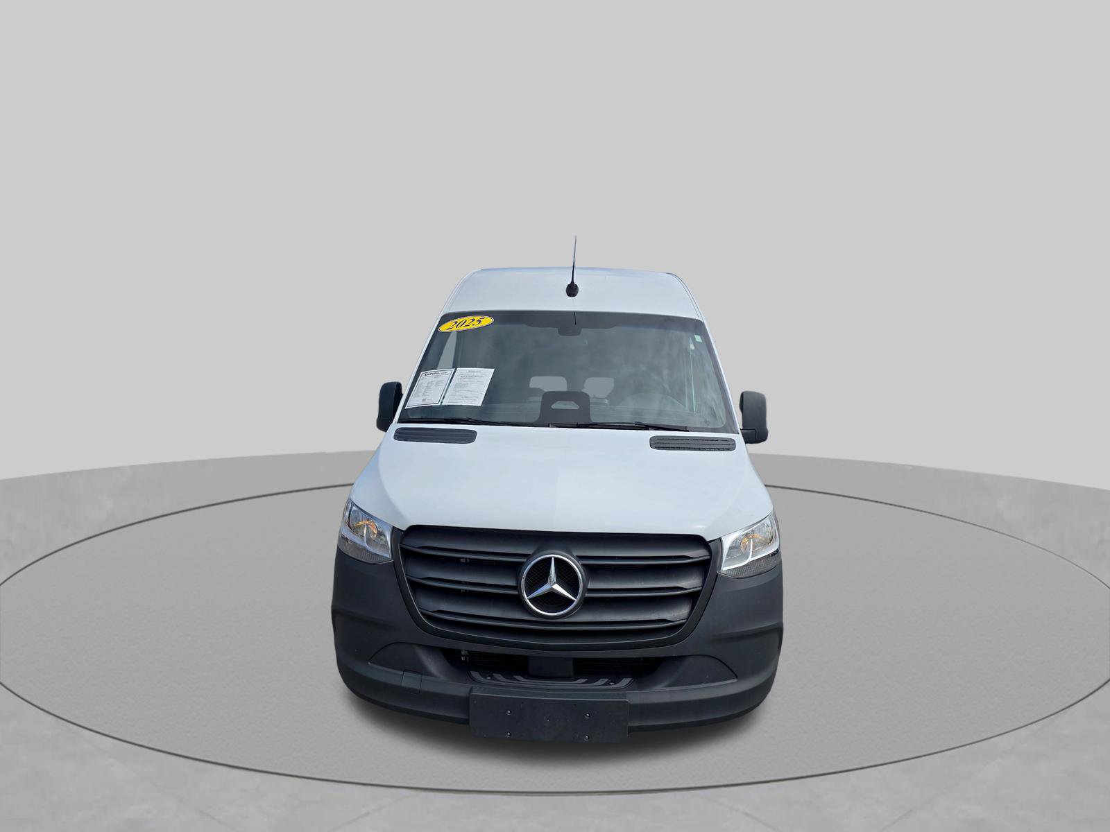 Used 2025 Mercedes-Benz Sprinter 2500 image 12