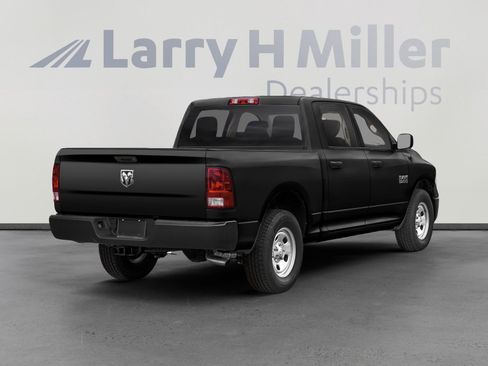 Used 2022 RAM 1500 Tradesman w/ Tradesman SXT Package RWD image 2