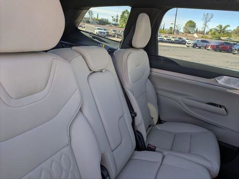 Used 2025 Volvo EX90 Ultra image 25