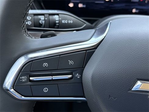 New 2025 Chevrolet Suburban Premier image 23