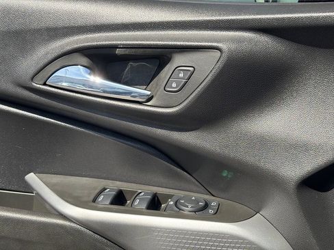 Used 2024 Chevrolet Trax LS w/ LS Convenience Package FWD image 30