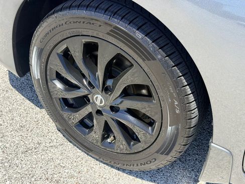 Used 2017 Nissan Sentra SV w/ Style Package FWD image 26