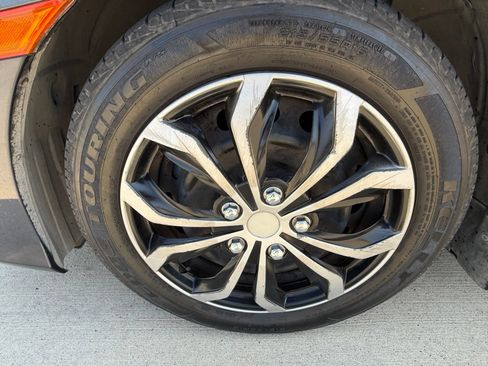 Used 2020 Honda Civic LX image 13