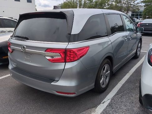 Used 2019 Honda Odyssey EX image 2