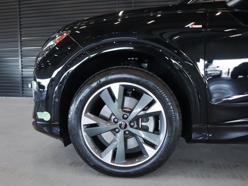 Used 2023 Audi Q4 e-tron Premium Plus w/ Premium Plus AWD/4WD image 4