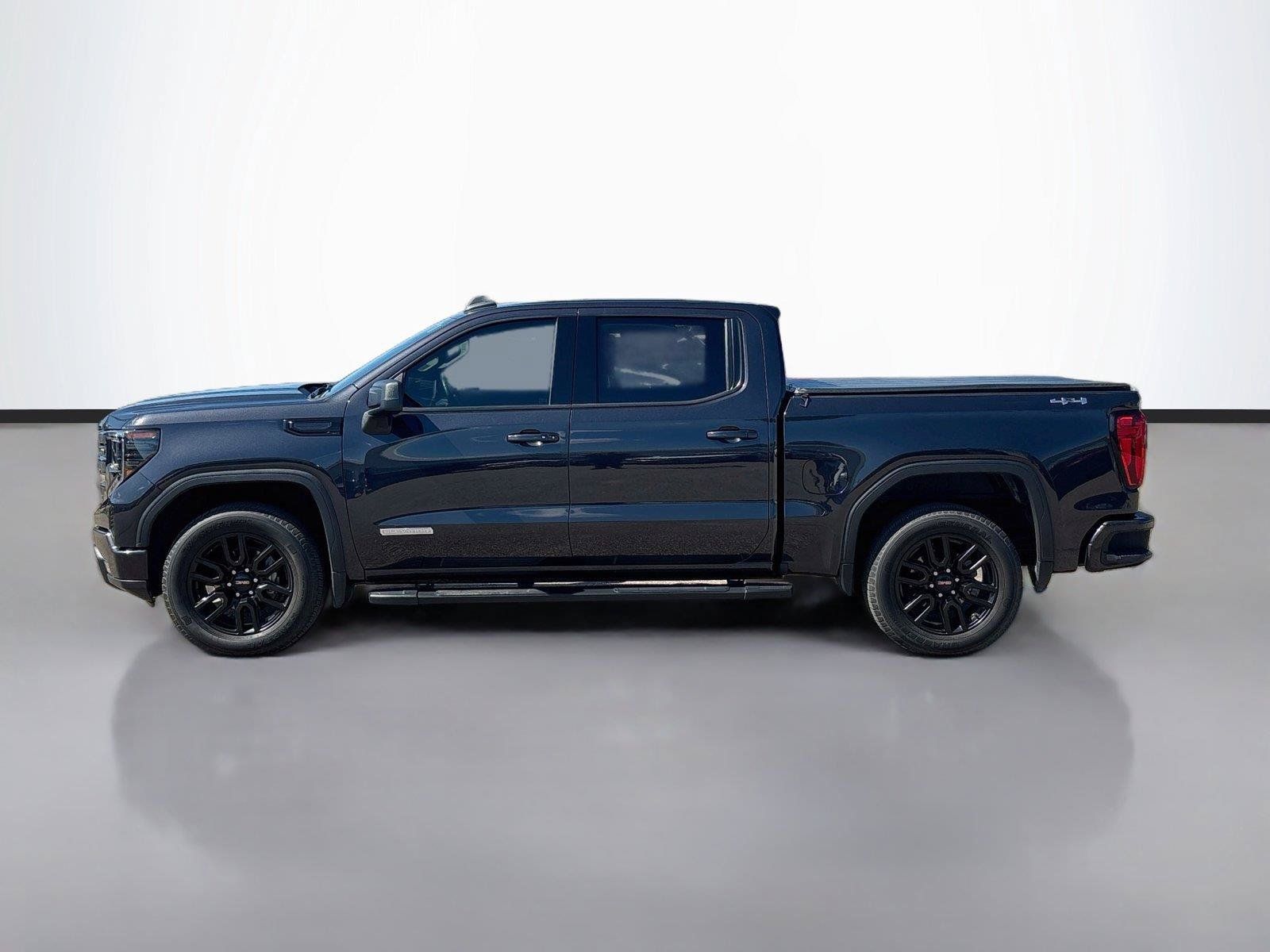 Used 2024 GMC Sierra 1500 Elevation AWD/4WD image 8