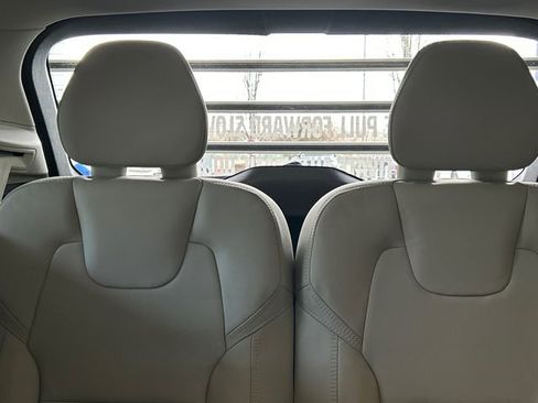 Certified 2024 Volvo XC90 B6 Ultimate image 26