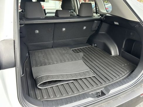 Used 2025 Toyota RAV4 XLE image 12