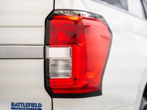 Used 2022 Ford Expedition XLT AWD/4WD image 8