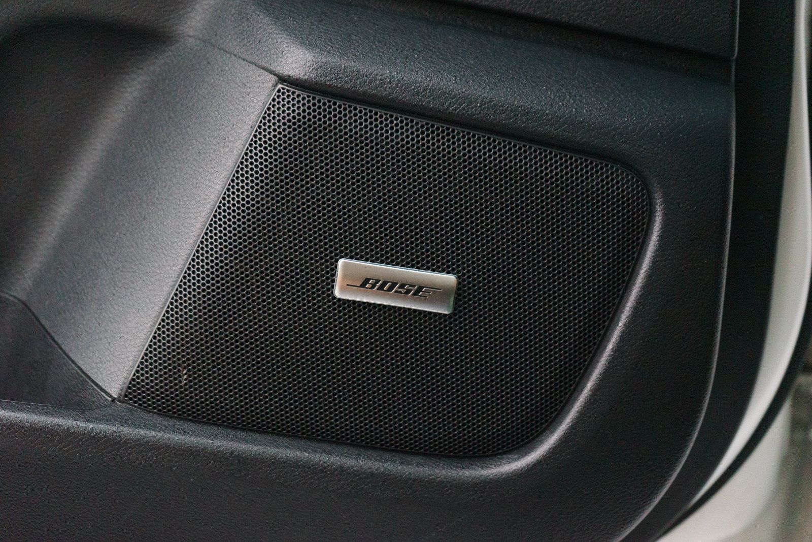 Used 2022 Nissan Sentra SR w/ SR Premium Package FWD image 27