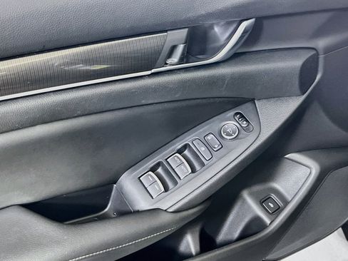 Used 2019 Honda Accord Sport image 17