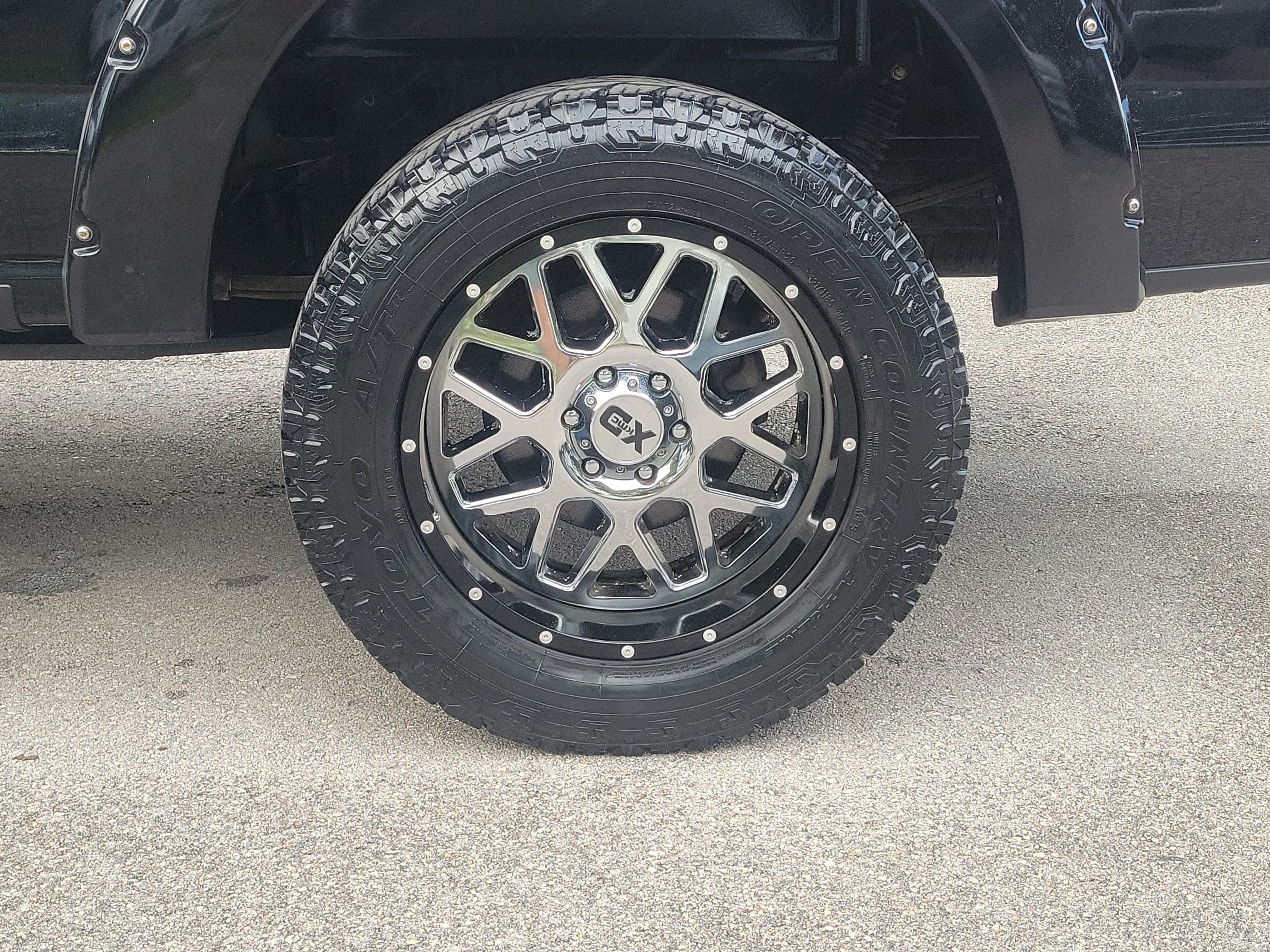Used 2018 Ford F150 Lariat w/ Equipment Group 502A Luxury AWD/4WD image 32