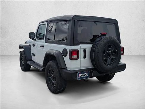 Used 2025 Jeep Wrangler Sport AWD/4WD image 7