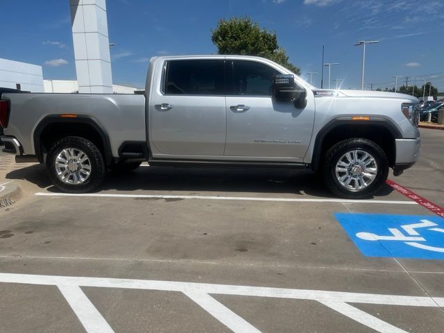 Used 2023 GMC Sierra 2500 Denali w/ Denali Ultimate Package AWD/4WD image 4