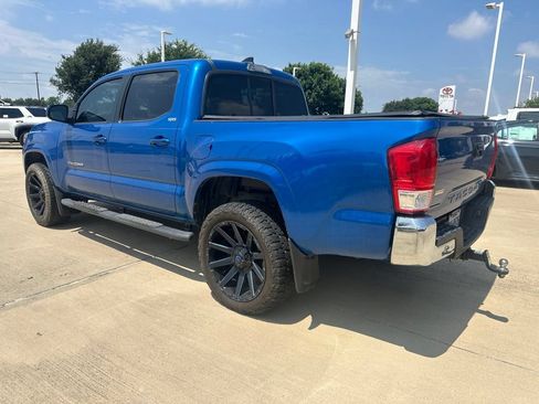 Used 2016 Toyota Tacoma SR5 w/ Towing Package RWD image 4