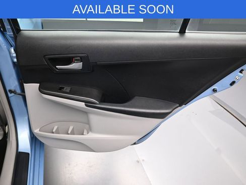 Used 2012 Toyota Camry LE image 30