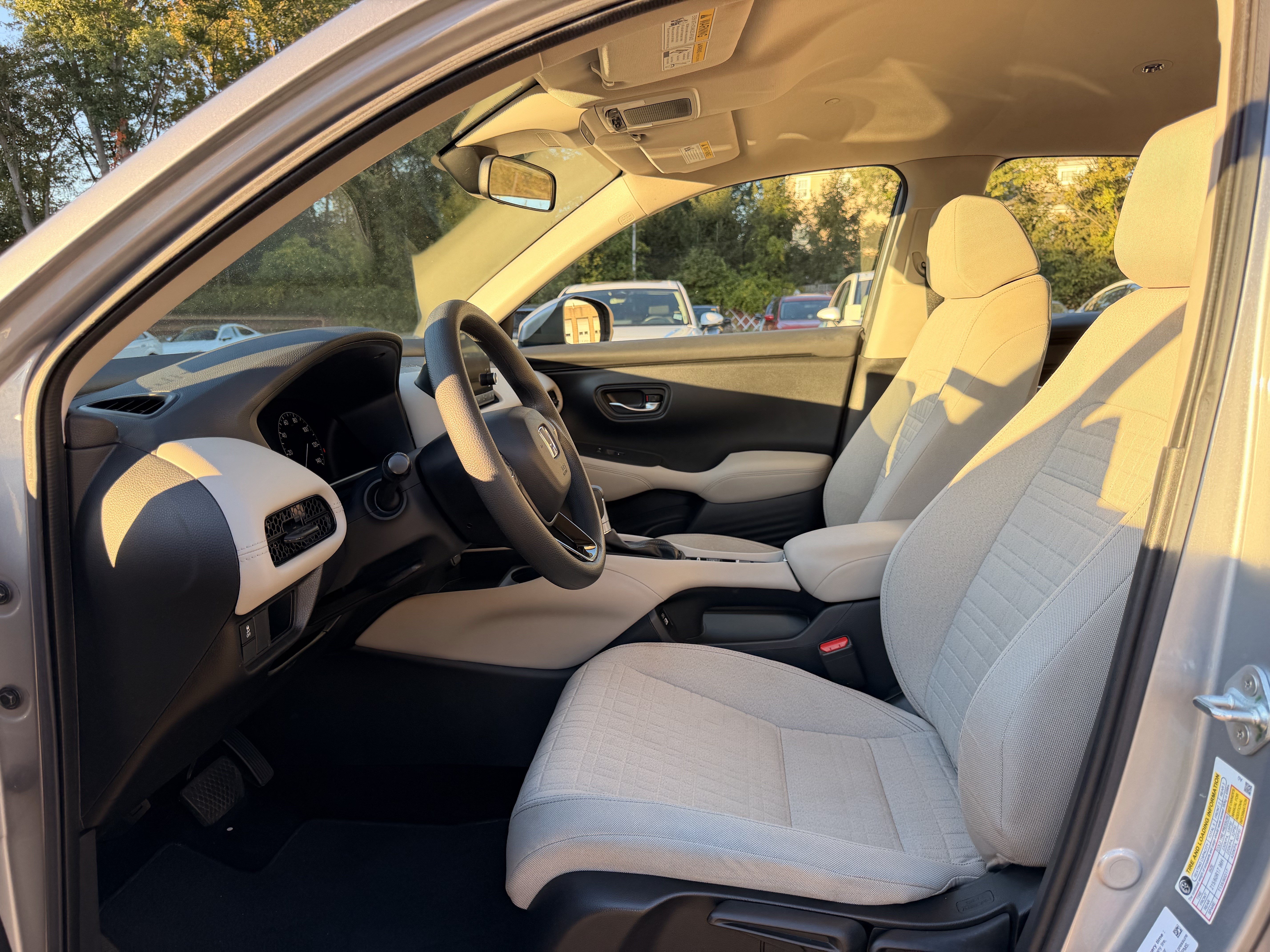 Certified 2023 Honda HR-V LX image 14