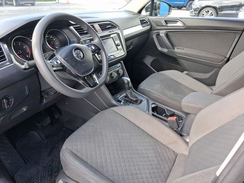 Used 2018 Volkswagen Tiguan S FWD image 9